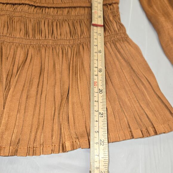 T Tahari Womens Small Blouse Brown Smocked Long Sleeve Pleated Boho Festival - Picture 6 of 10